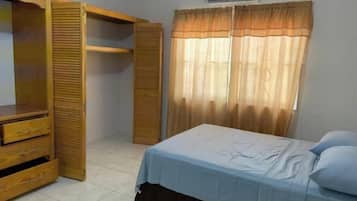 2 chambres, bureau, fer et planche Ă  repasser, Wi-Fi