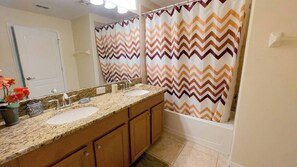 Towels, soap, shampoo, toilet paper