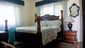 1 slaapkamer, een strijkplank/strijkijzer, wifi, beddengoed