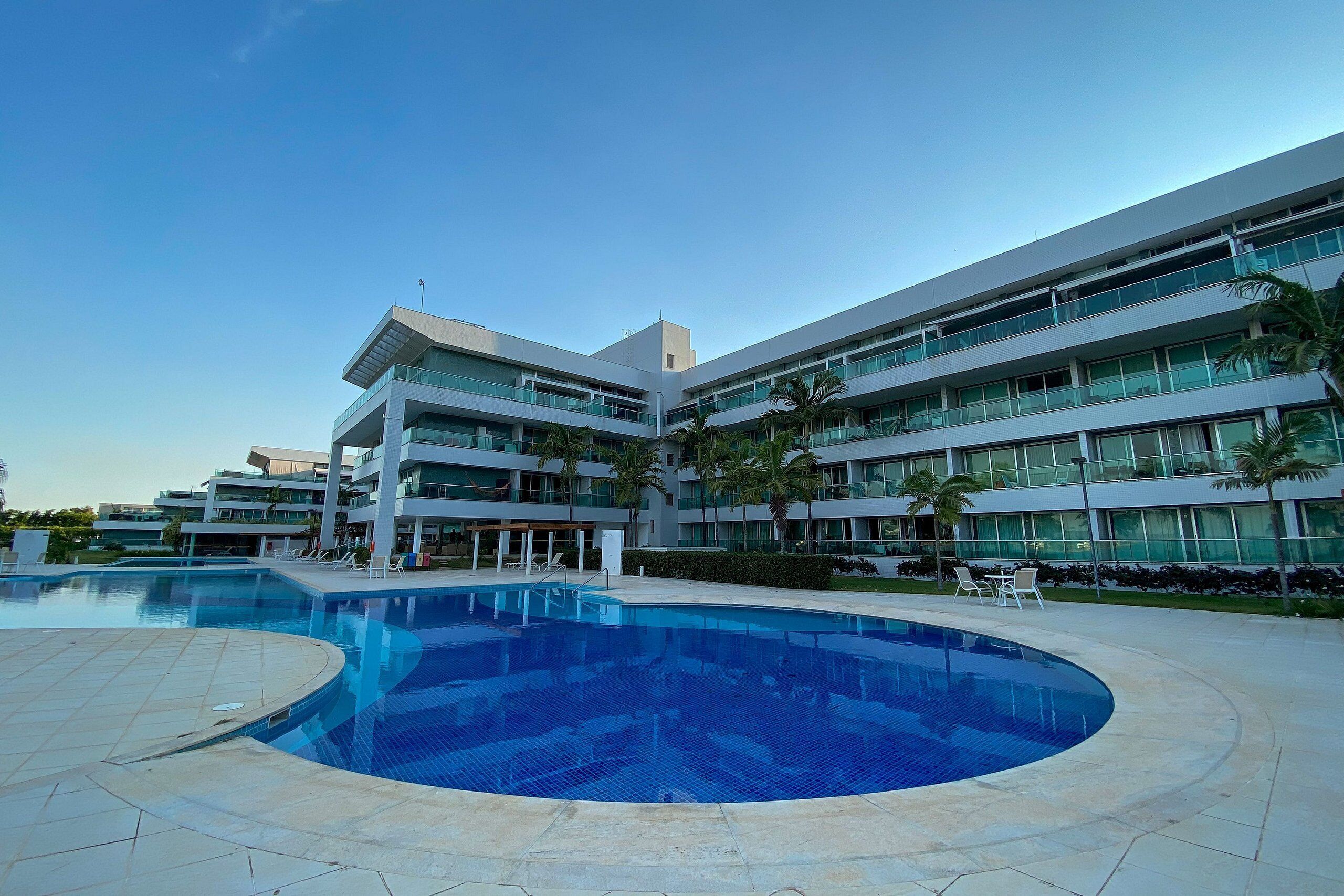 Apartemen Basic | Kolam renang | Kolam renang outdoor