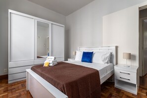 Apartment | 3 bedrooms - Close to the Underground and 10 Minutes From the Beach Mfb302 (Rio de Janeiro)