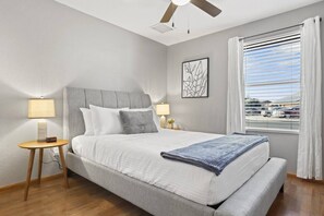 3 bedrooms, desk, travel crib, free WiFi