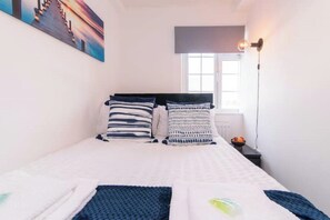 2 quartos, ferros/tábuas de passar roupa, Wi-Fi, roupa de cama