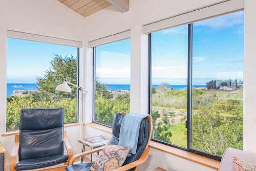 Sea Drifter – Stunning Home for 6 in Sea Ranch