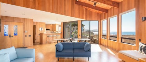 TV, fireplace, books, stereo
