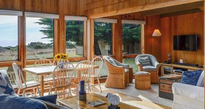Sibley | Beautiful Ocean Views & Hot Tub!