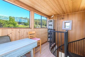 Interior - Sea Myst | Private Hot Tub (Sea Ranch)