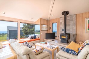 TV, fireplace - Seal Moor | Ocean Views | Community Pool (Sea Ranch)