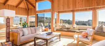 Kabella | Pet Friendly w/ Hot Tub!