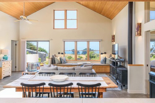 Sea Pebble – Sea Ranch Retreat!