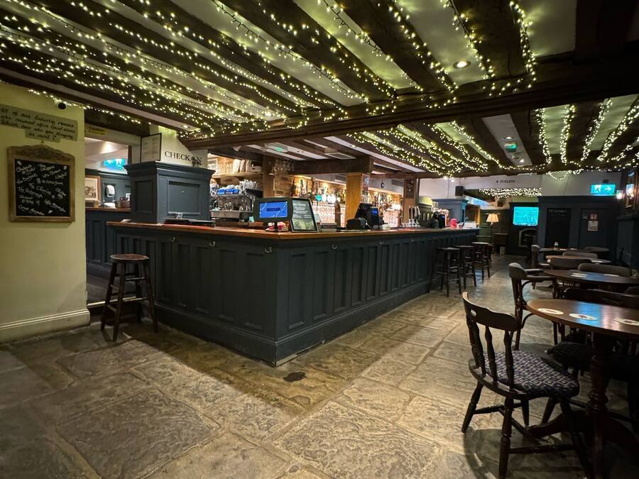 Bar (in der Unterkunft)