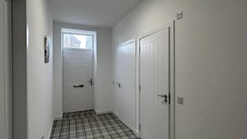 Standard Double Room, Shared Bathroom | Bed sheets