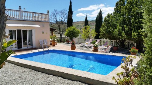 Country finca set in elevated position.Private yet within 15-20mins walk to town
