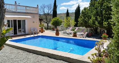 Country finca set in elevated position.Private yet within 15-20mins walk to town