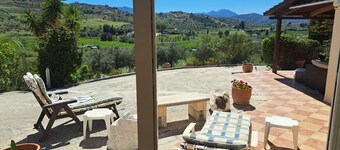 Country finca set in elevated position.Private yet within 15-20mins walk to town