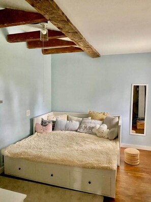 صورة غير مصنفة، 3 من 30، زرّ