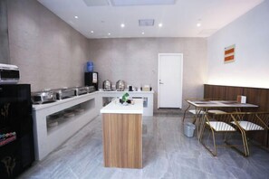 Restaurant - Gujing Junlai Hotel (Wanjia Fu Plaza, Tianchang) (Tianchang)