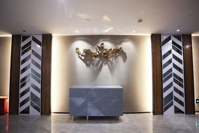 Gujing Junlai Hotel (Wanjia Fu Plaza, Tianchang)