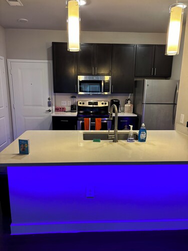 LED Halloween Chillax Couples Retreat 1B1B Katy Mills Mall