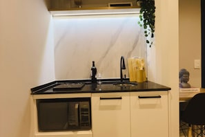 Studio, 1 Single Bed | Private kitchen
