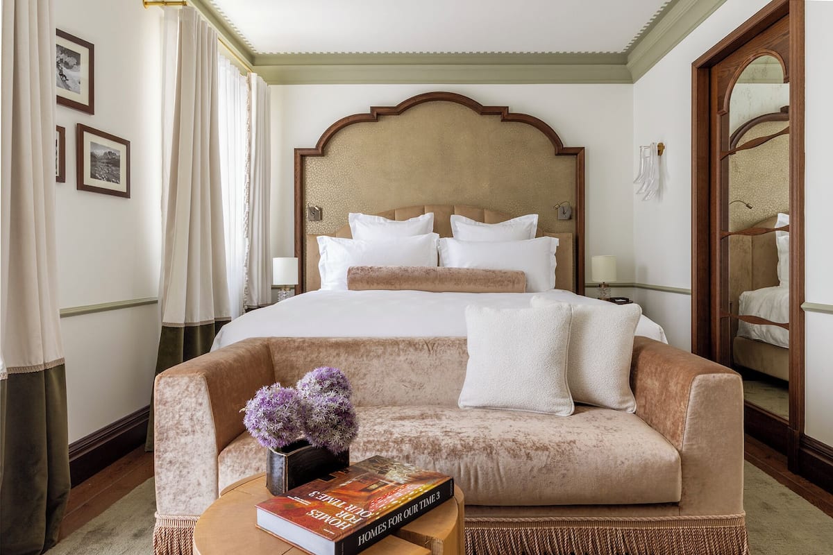 In-room safe, desk, laptop workspace, blackout curtains