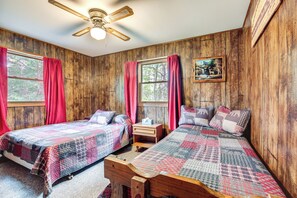 2 bedrooms, WiFi, bed sheets