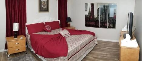 1 chambre, fer et planche Ă repasser, Wi-Fi gratuit, draps fournis