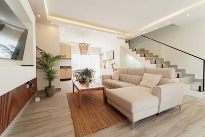 Villa con Picuzzi a 2 Min de Downtown Punta Cana!
