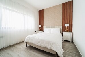 3 dormitorios, tabla de planchar con plancha, wifi y ropa de cama