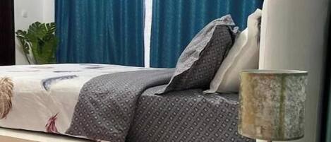 1 室のベッドルーム、アイロン / アイロン台、WiFi