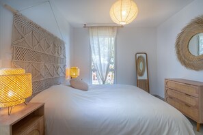 2 多间卧室、熨斗/熨衣板、WiFi、床单