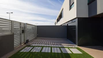 House | Property grounds