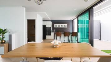 House | Dining