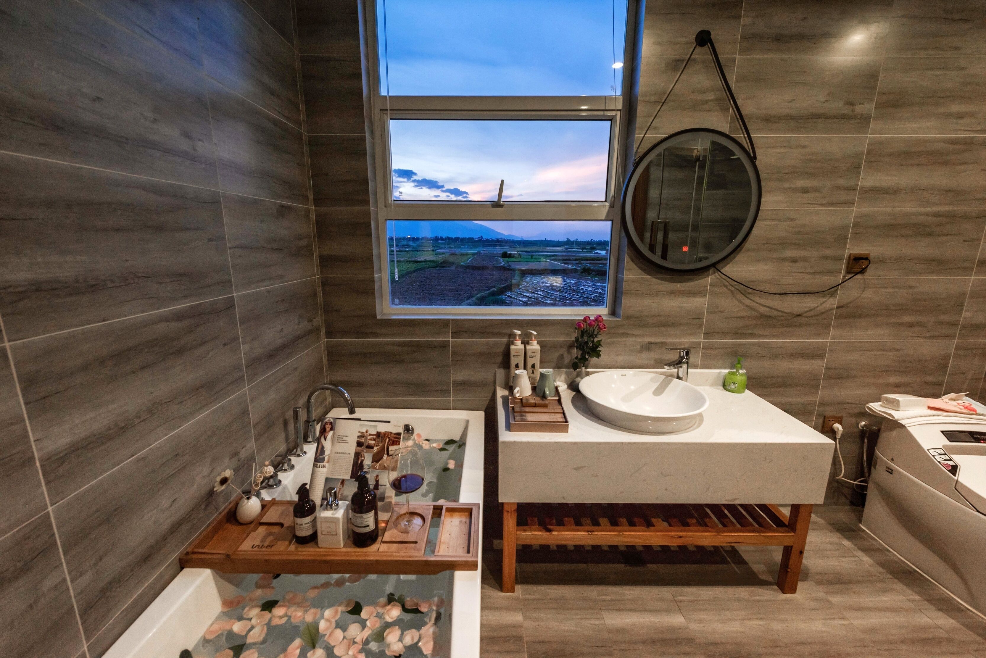 Chambre Double Luxe, salle de bains privée, vue montagne | Salle de bain