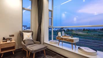 Luxury Double Room, Private Bathroom, Mountain View | Pemandangan dari bilik