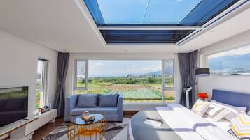 Panoramic Double Room, Private Bathroom, Hill View | Free WiFi, bed sheets