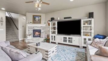 Smart TV, fireplace, stereo, offices