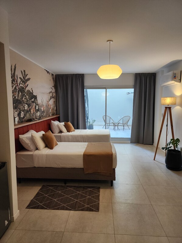 独特双人房 | 羽绒被、客房内保险箱、特色装修、遮光窗帘