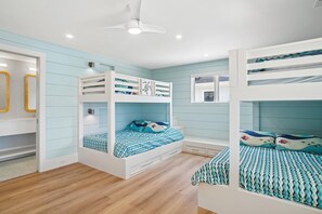 7 Schlafzimmer, Bügeleisen/Bügelbrett, kostenloses WLAN