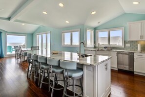 Fridge, microwave, oven, stovetop - Luxurious 7-Bedroom Oceanfront Rental in Bethany with Decks, Elevator, and More! (South Bethany)