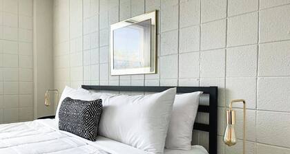 Sleepover: Elite 1BD/1BA + Gym - Cincinnati