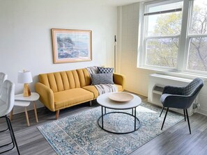 Smart TV - Sleepover | Elite 1BD/1BA + Gym - Cincinnati (Cincinnati)