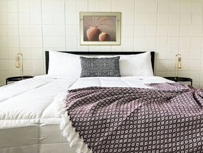 Desk, iron/ironing board, free WiFi, bed sheets