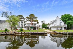 Exterior - 7 Bedroom Bayside Home in Bethany Beach: Elevator, Pool, Short Walk to Beach! (South Bethany)