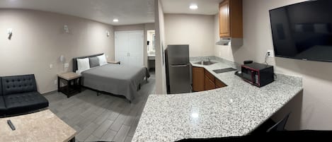 1 habitación, tabla de planchar con plancha, wifi y ropa de cama