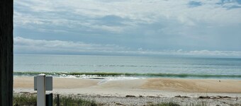 Beautiful Ocean/Sound View linen included
