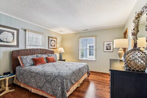 4 soverom, strykejern/-brett og wi-fi (inkludert)