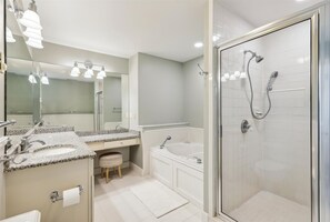 Een douche, een bubbelbad