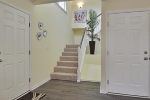 Interior - Spacious Bayside 5 Bedroom in Bethany Beach! (South Bethany)