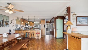 Dining - The Buffer Zone: Oceanfront Bliss in Bethany Beach (South Bethany)